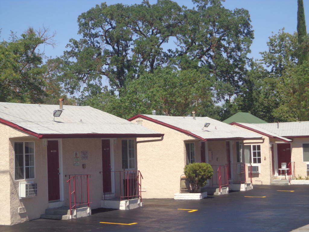 Economy Inn Paso Robles Exterior photo